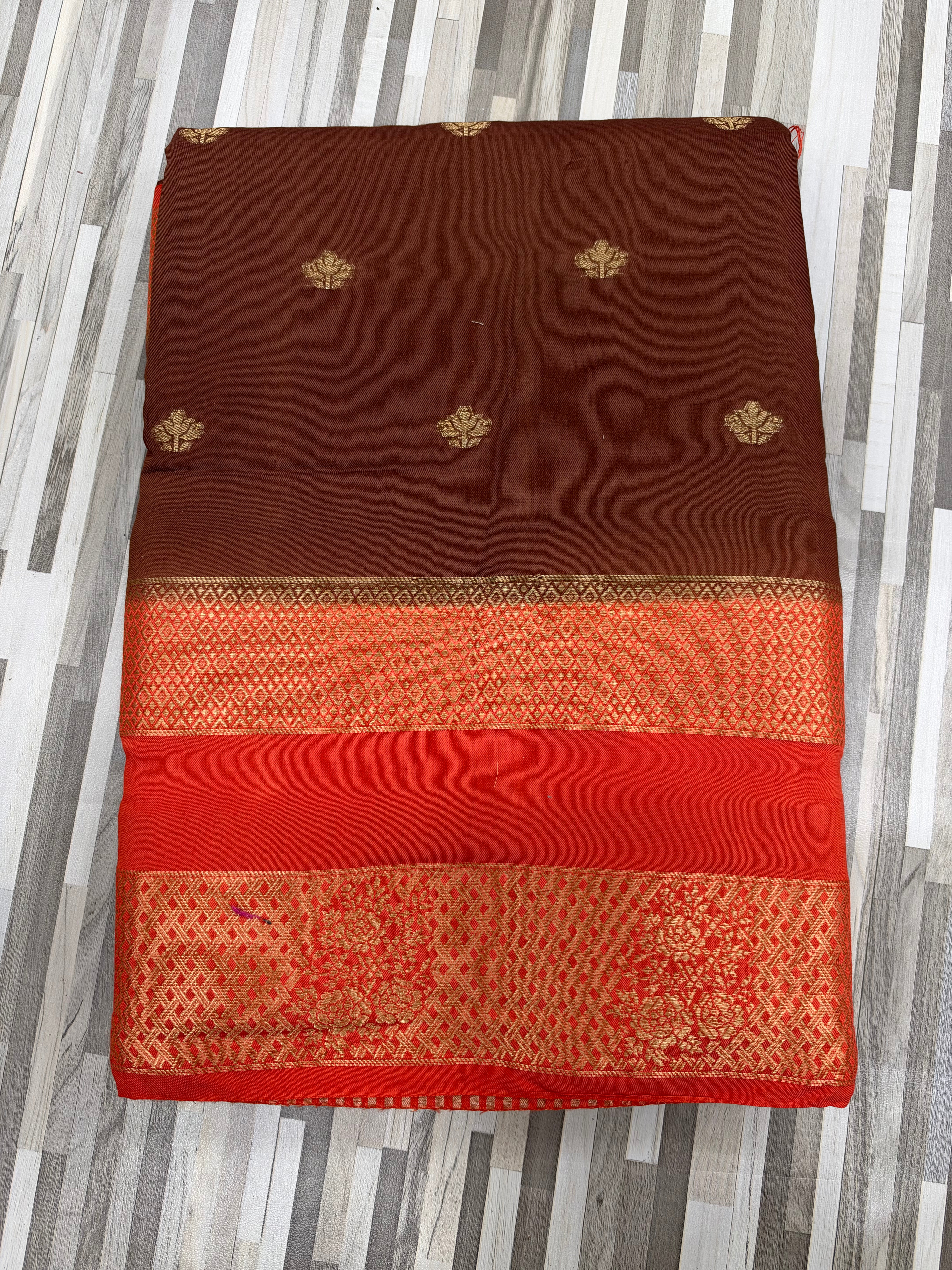 HelloElegant Floral Butta Saree with Contrast Zari Border – Multiple Colors