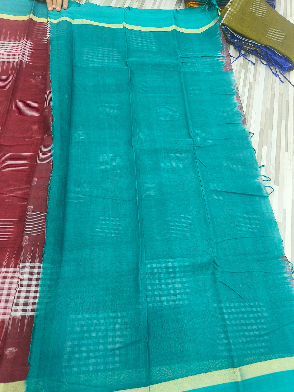 Elegant Cotton Check Saree with Contrast Border