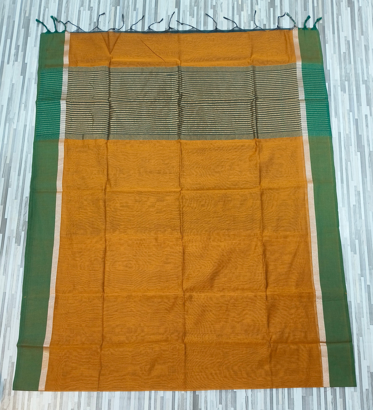 Handloom Cotton Saree – Contrast Border & Tassel DesignSET -2