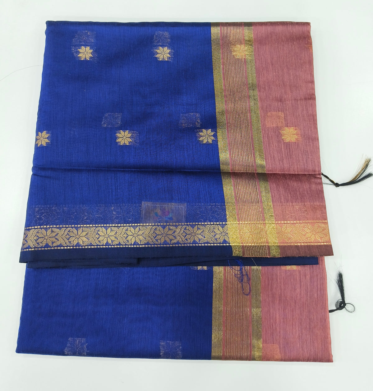 Designer Handloom-Style Saree with Woven Floral Motifs & Contrast Border
