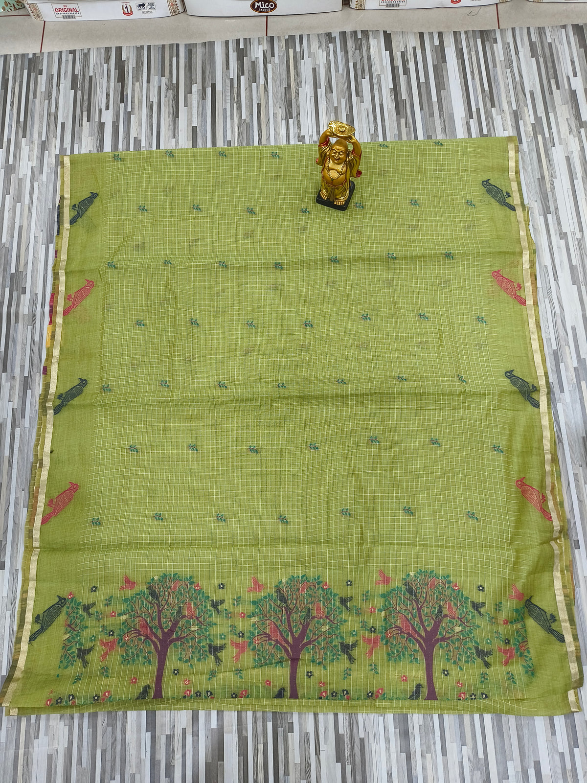 Handloom-Inspired Bird Motif Check Saree – Multicolor Collection