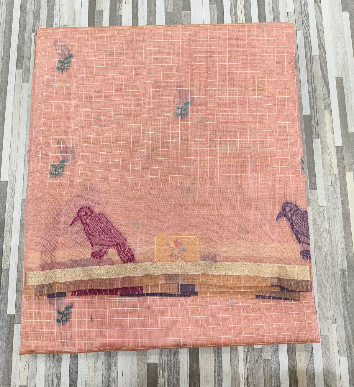 Handloom-Inspired Bird Motif Check Saree – Multicolor Collection