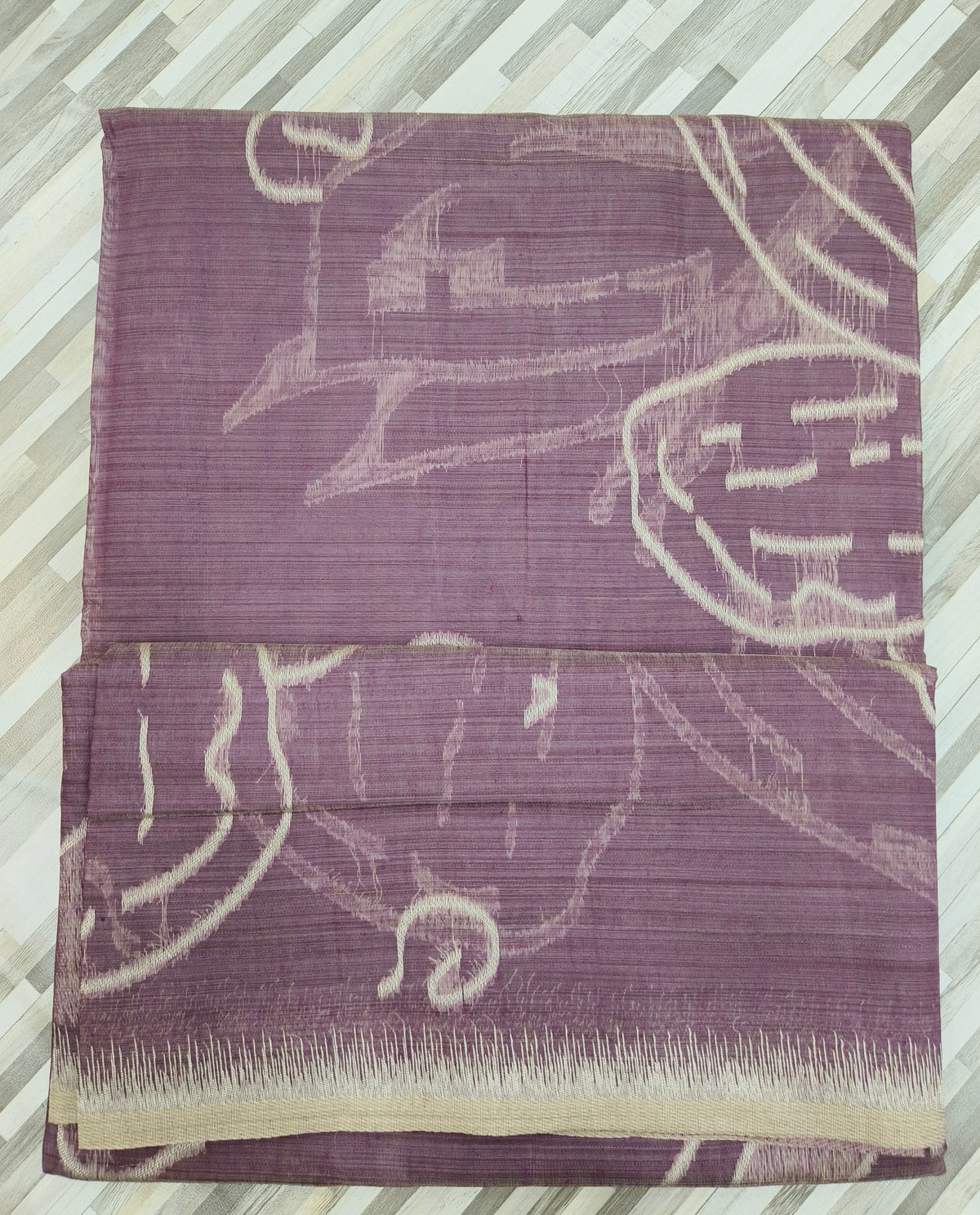 Abstract Floral Woven Saree with Artistic Leaf Motifs & Fringe Border