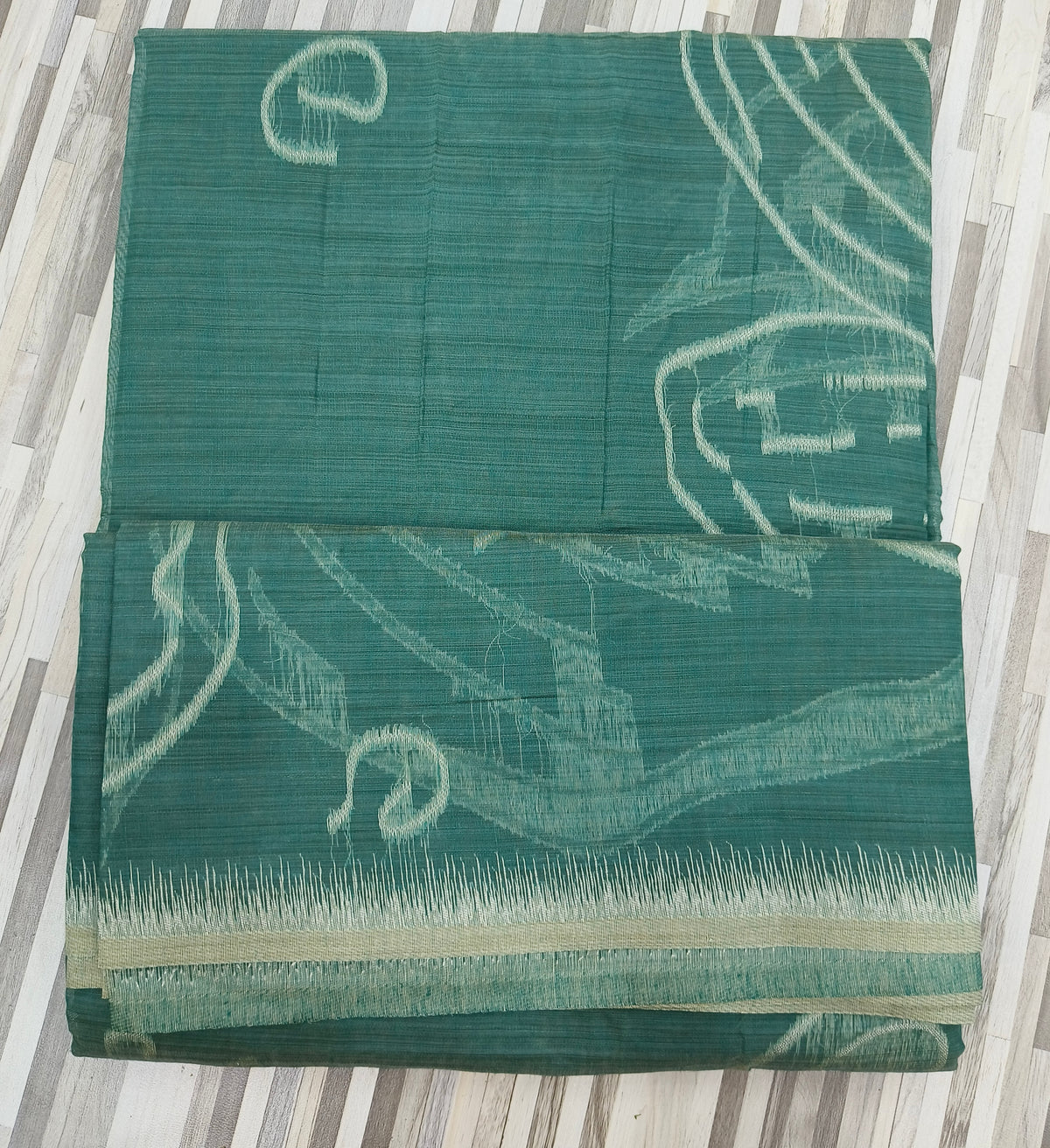 Abstract Floral Woven Saree with Artistic Leaf Motifs & Fringe Border