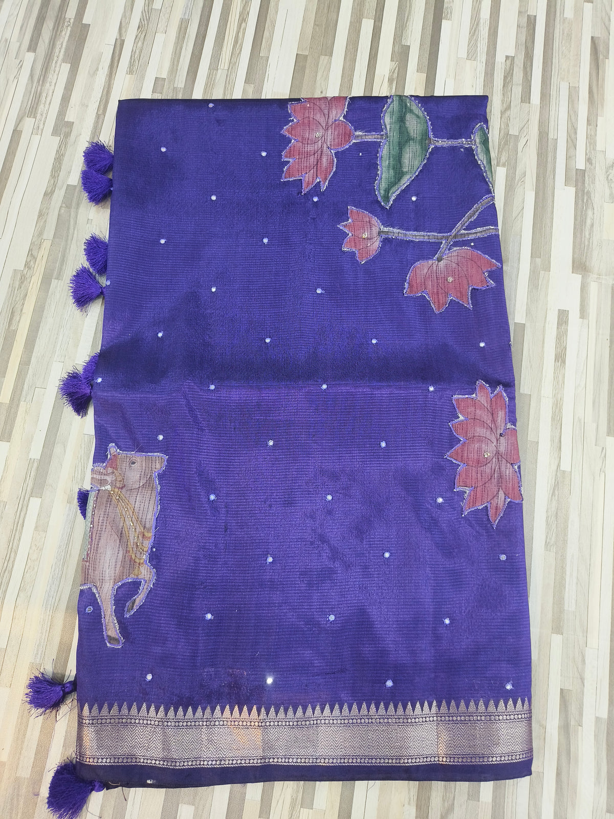Traditional Elephant Print Saree with Contrast Border