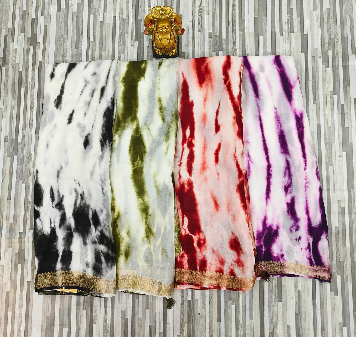 : Elegant Tie-Dye Saree with Golden Border – Multiple Colors