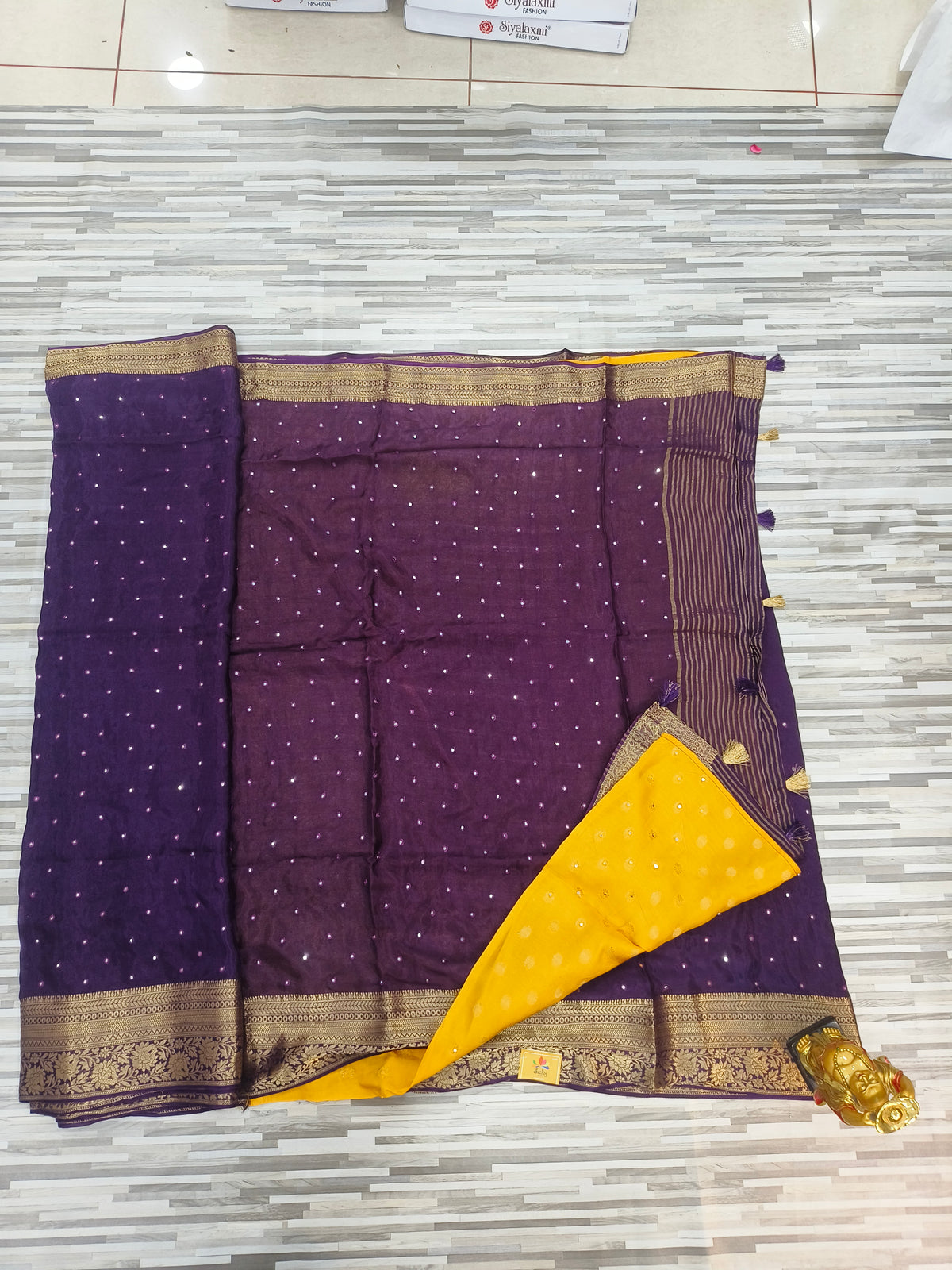Elegant Sarees with Golden Zari Border – Multiple Colors
